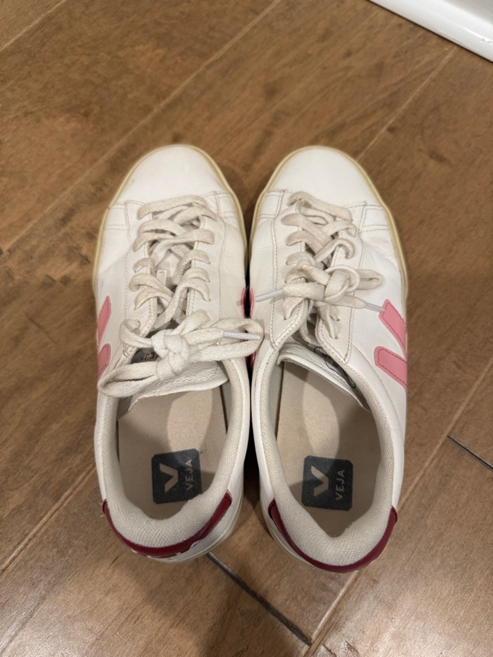 Vejas Campo Leather Sneakers Pink and Red - Picture 6 of 9